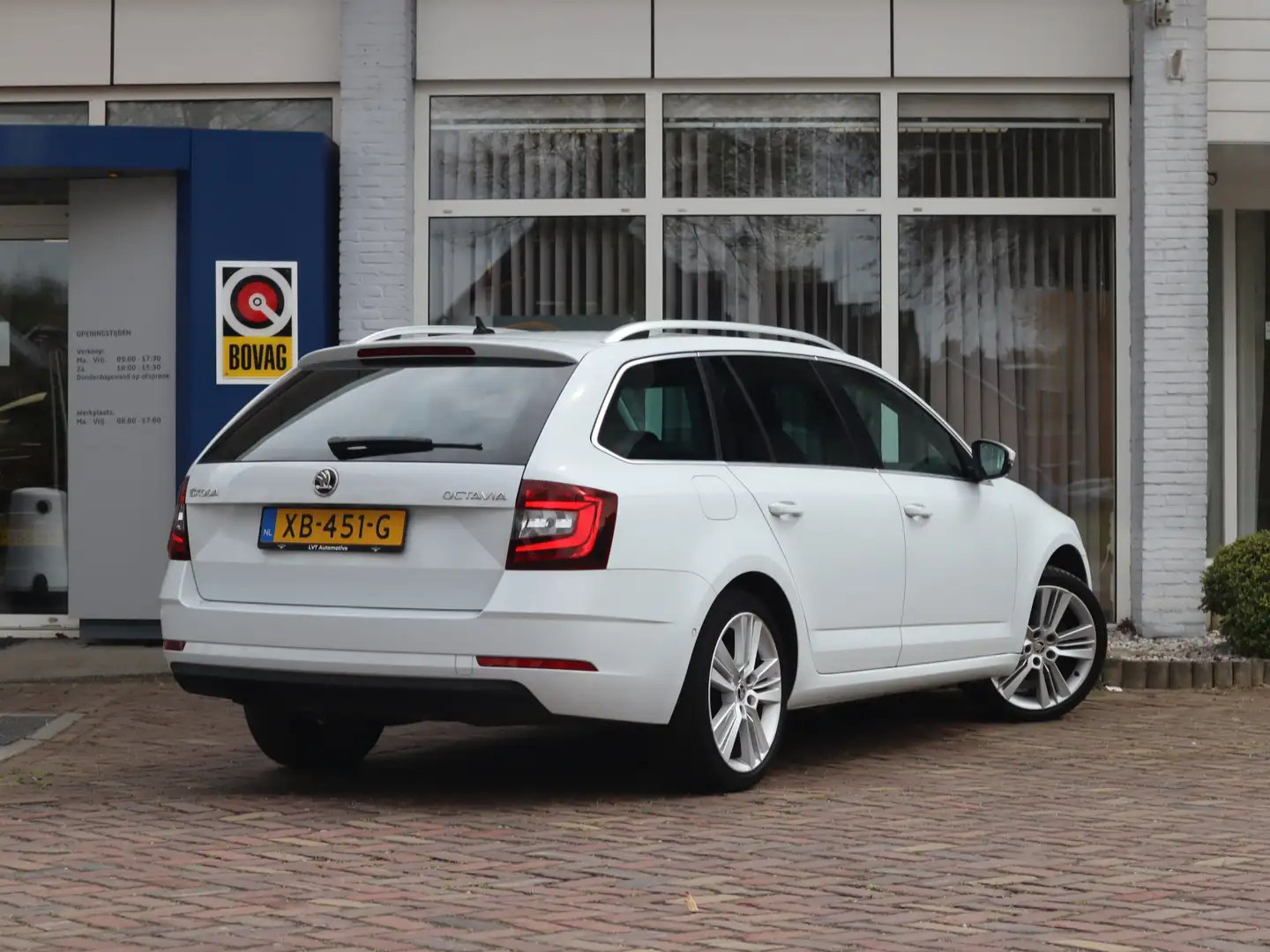 Skoda Octavia Combi 1.0 TSI Greentech Style Business / LED / Spo Weiß - 2