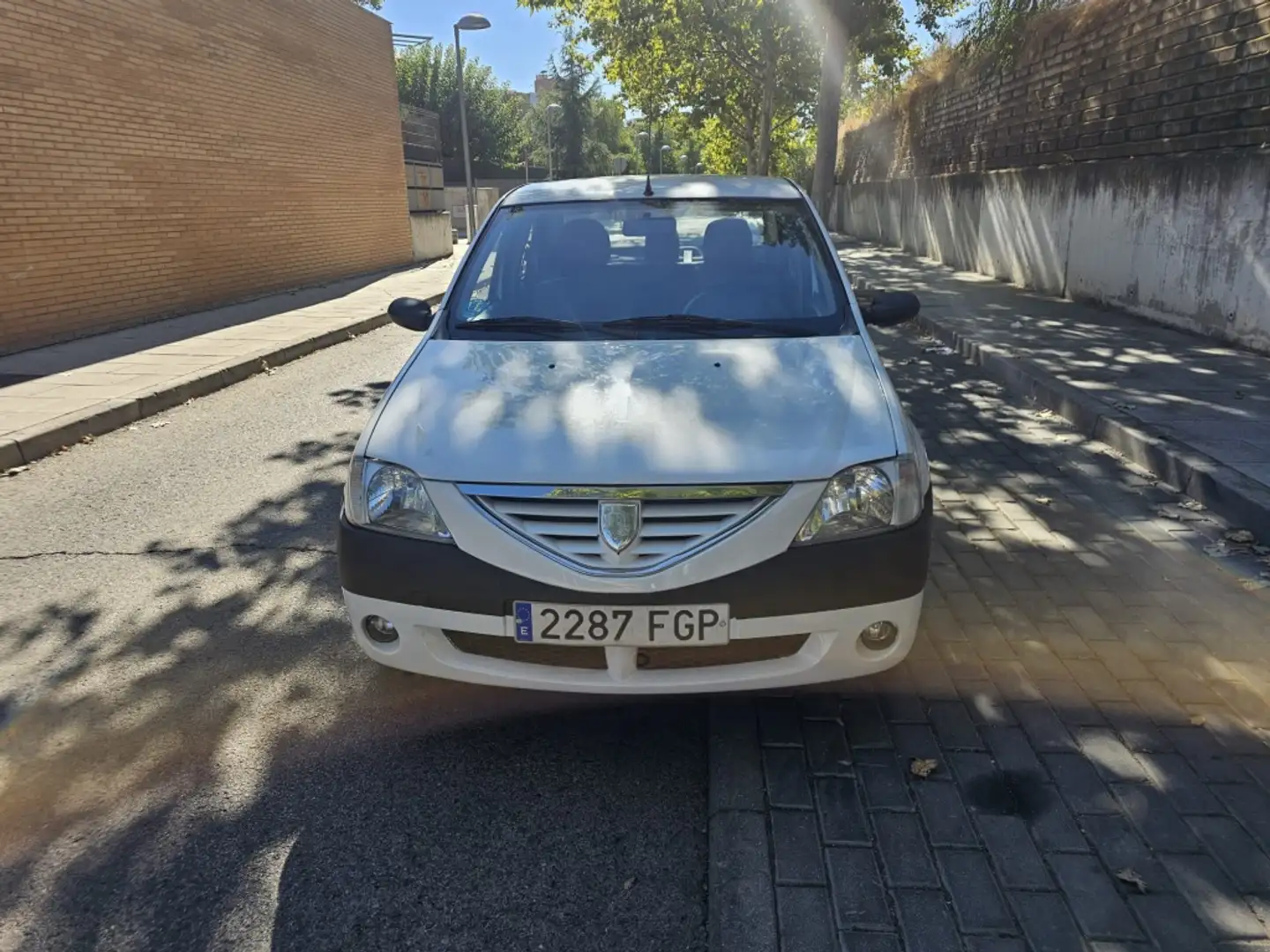 Dacia Logan 1.6 Laureate Blanco - 1