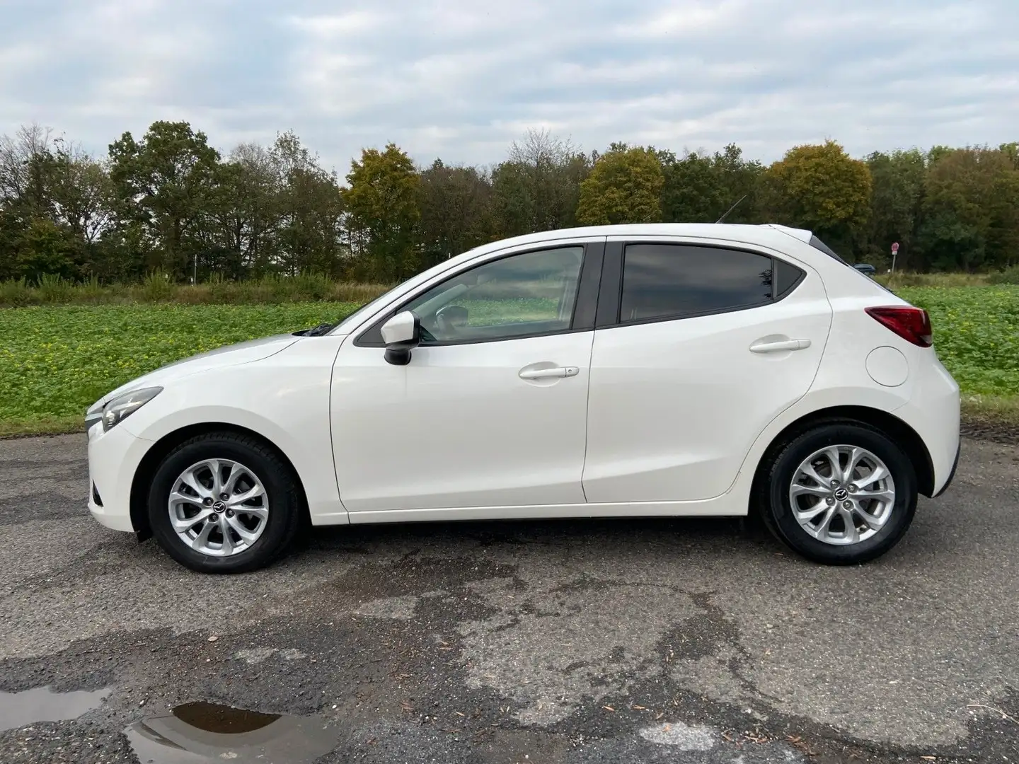 Mazda 2 1.5I Exclusive-Line Spurhalter. Klima Navi Blanc - 2