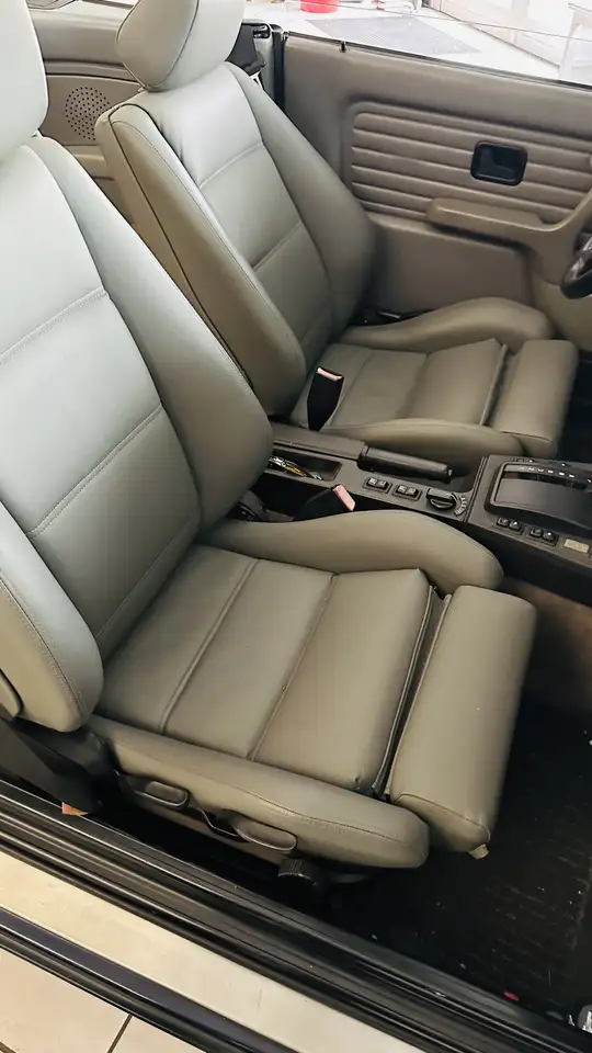 BMW 320i Cabrio Automatik, foto 2
