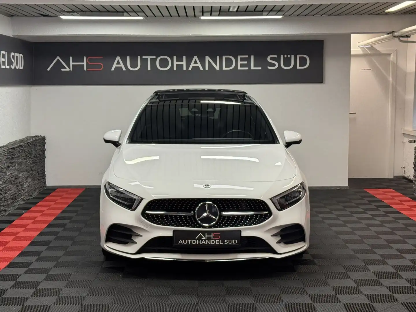 Mercedes-Benz A 250 AMG-LINE*PANORAMA*360 °*MULTIBEAM* Blanco - 2