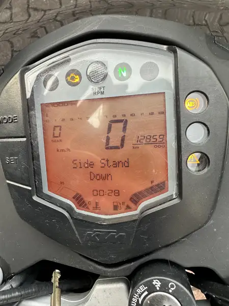 KTM 390 Duke - foto 4