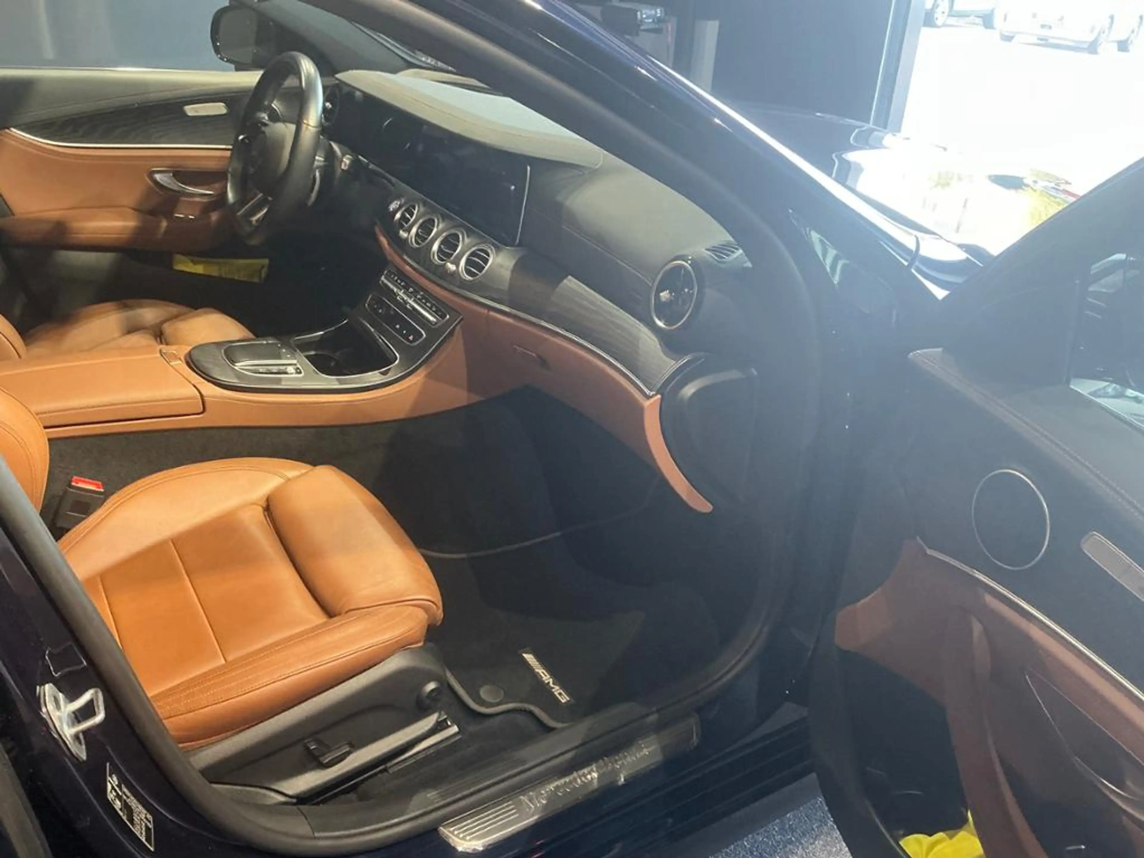 Mercedes-Benz E 400 d 4MATIC T-Modell AMG/AHK/MULTIB./360/NAVI — photo 4