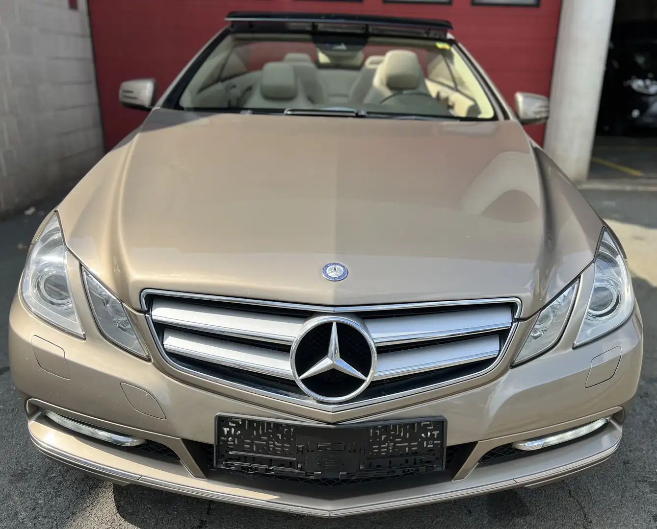 Mercedes-Benz E 220 CABRIOLET CDI BE Avantgarde + NAVI + CUIR Bronze - 2