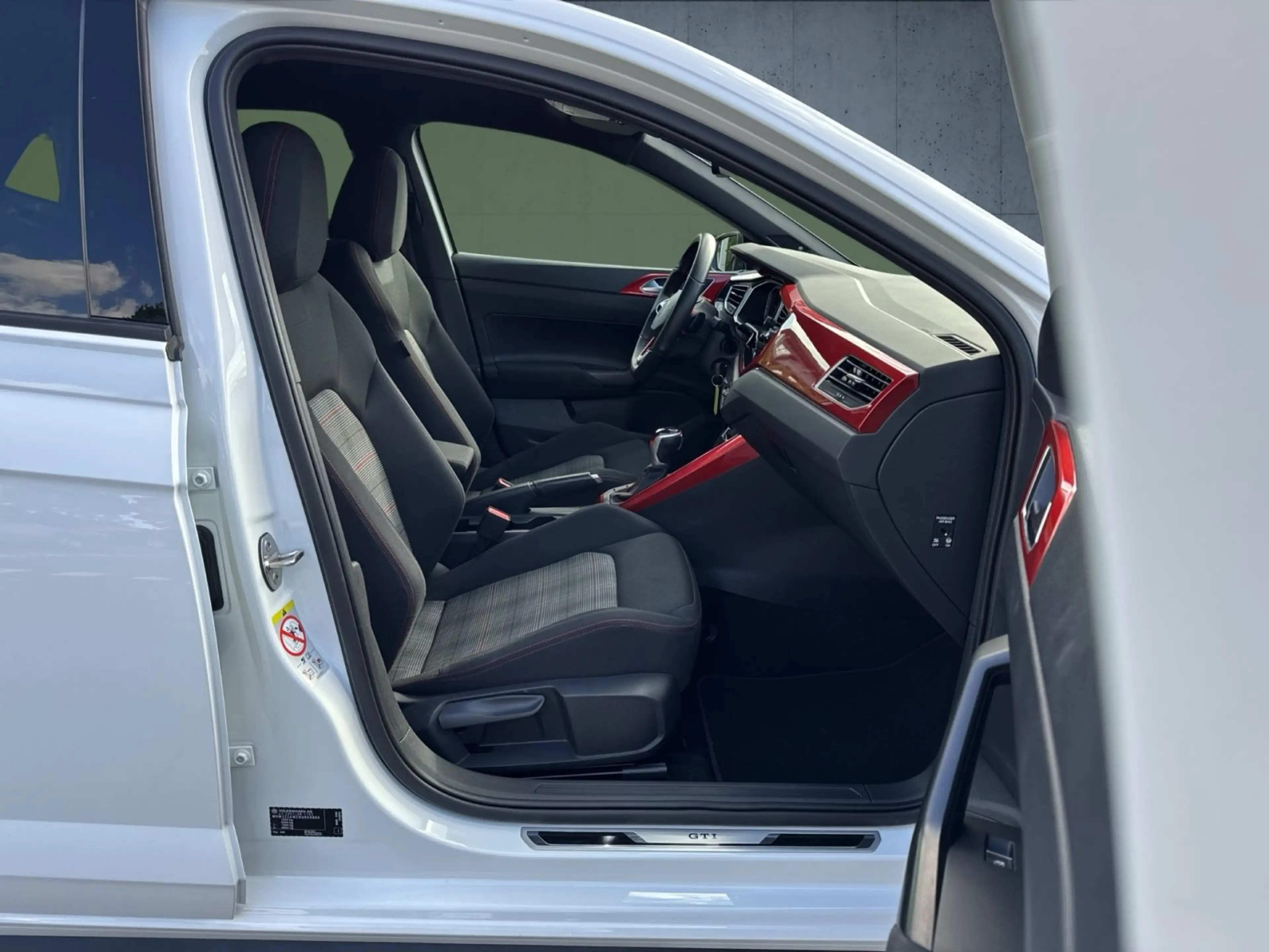 Volkswagen Polo GTI DSG AppCon/beats/18"/Matrix/SportSelect — photo 15