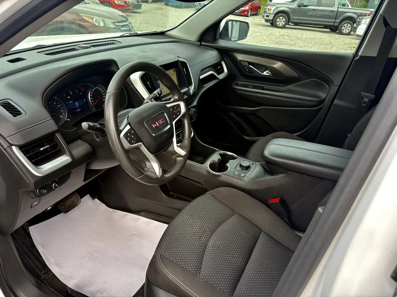 GMC Terrain снимка GMC Terrain