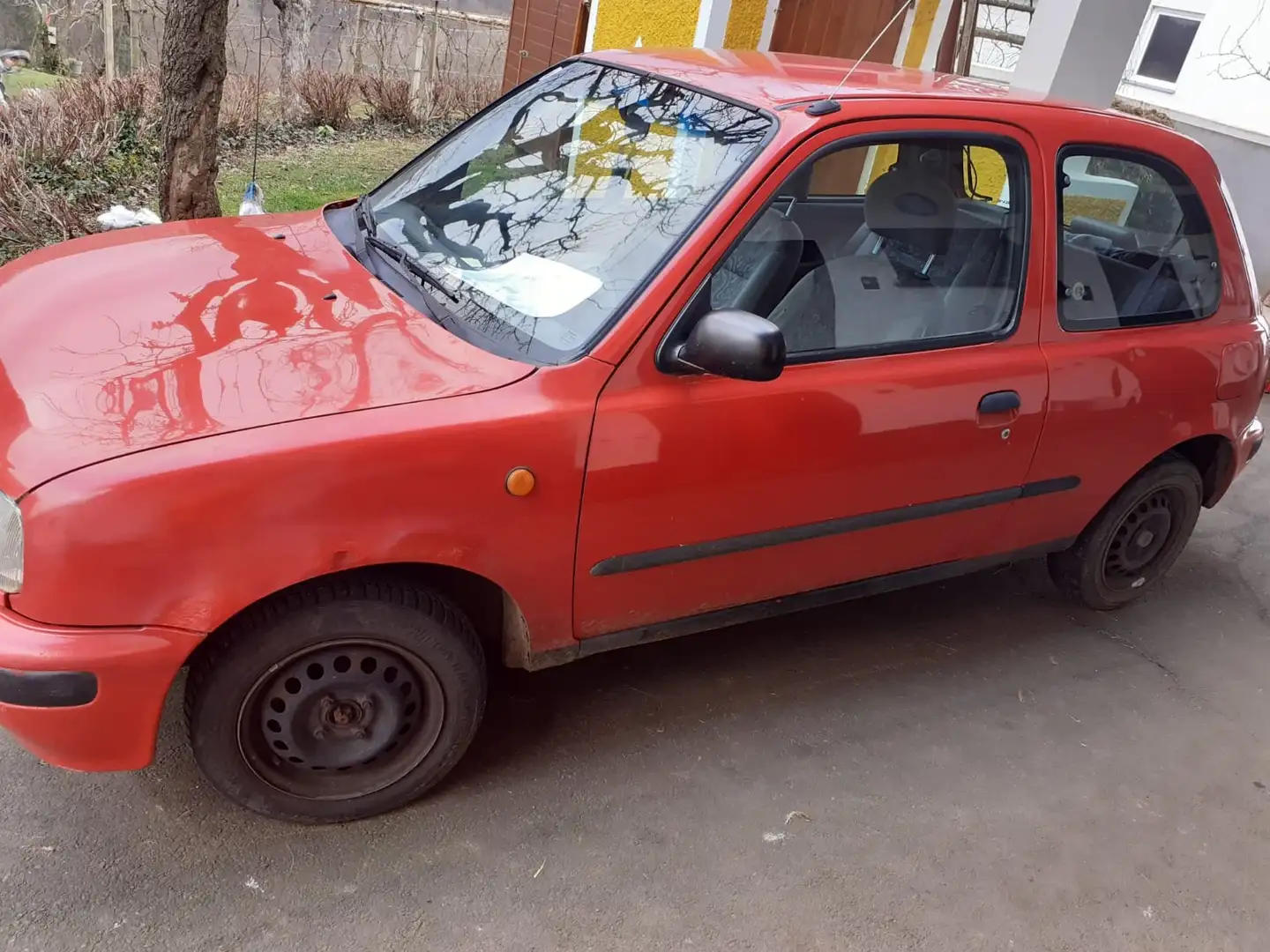 Nissan Micra Rosso - 1