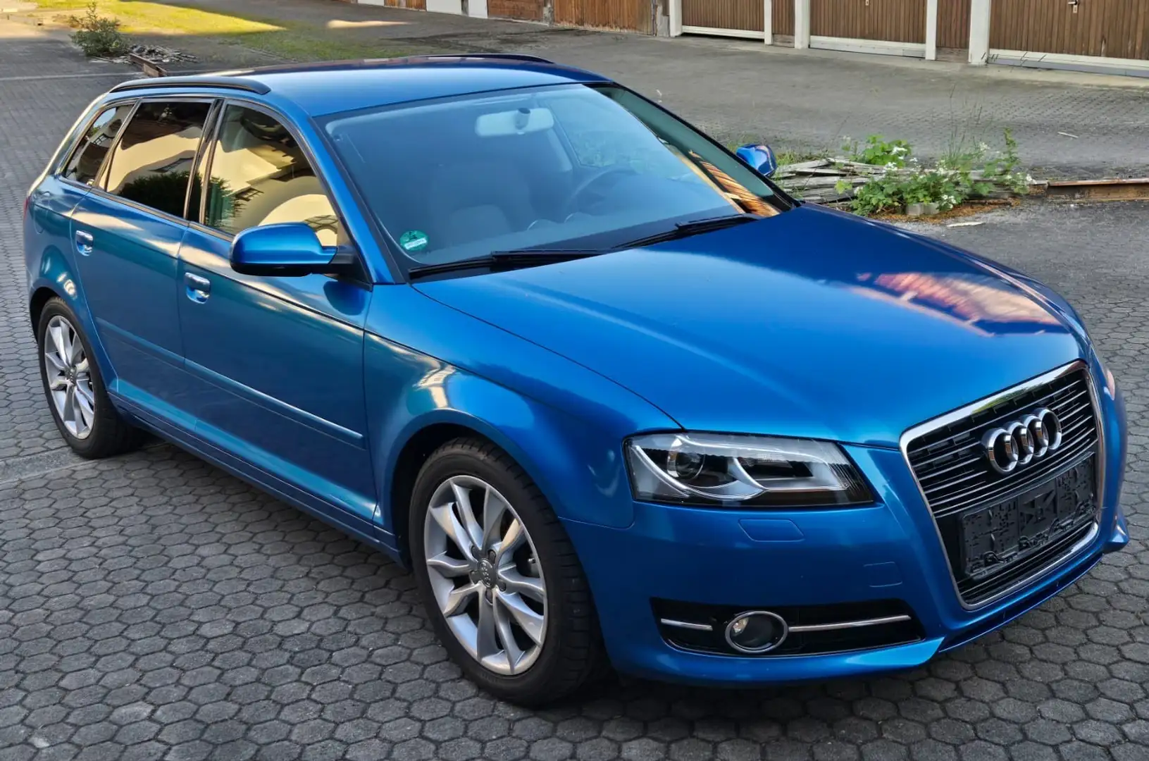Audi A3 8P Sportback 1.8 TFSI Ambition Argent - 2