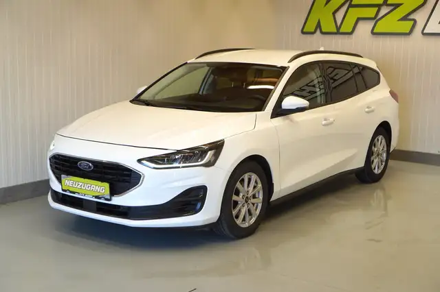 Ford Focus view 11