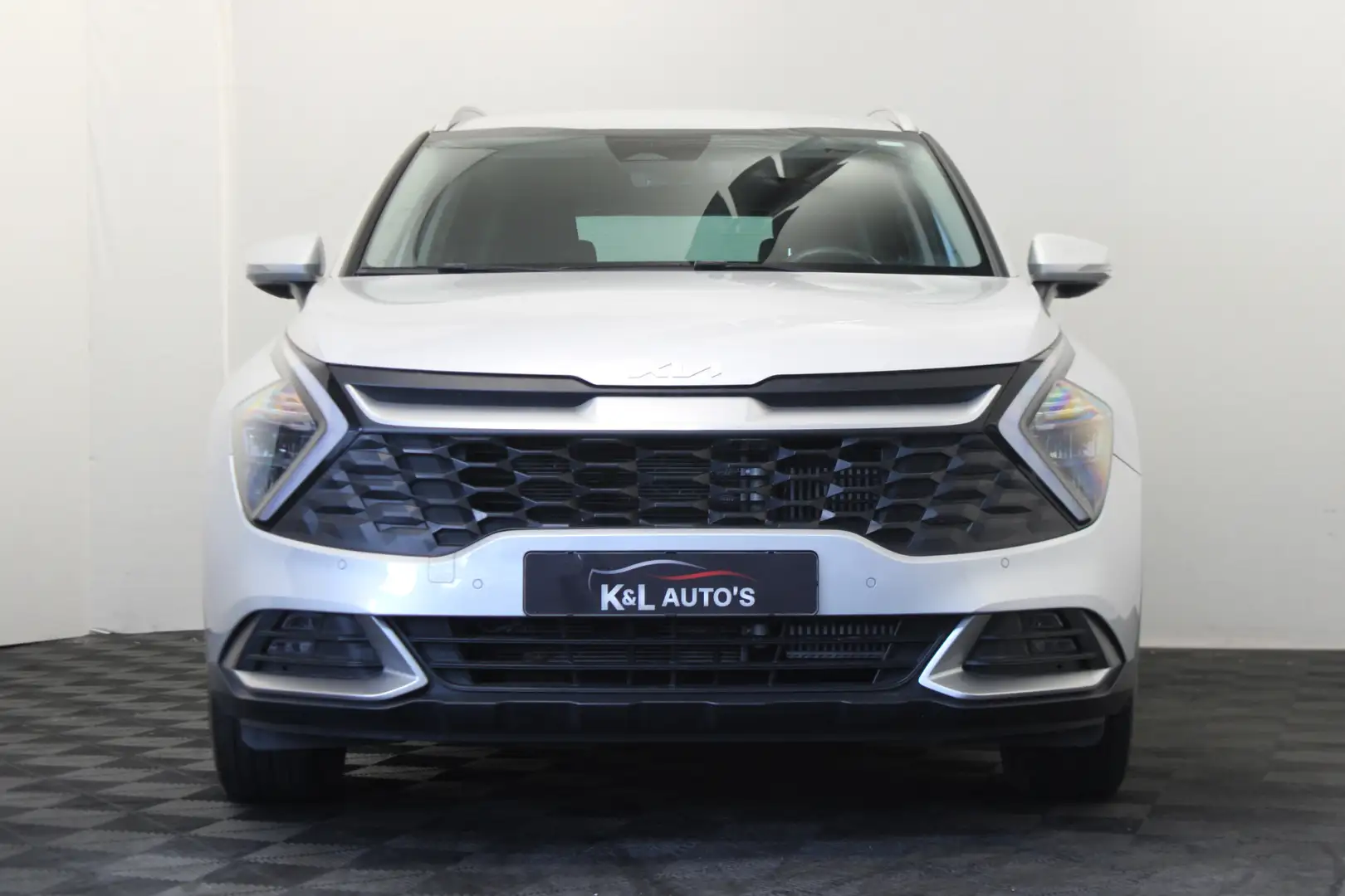 Kia Sportage 1.6 T-GDi MHEV ComfortLine Grau - 2
