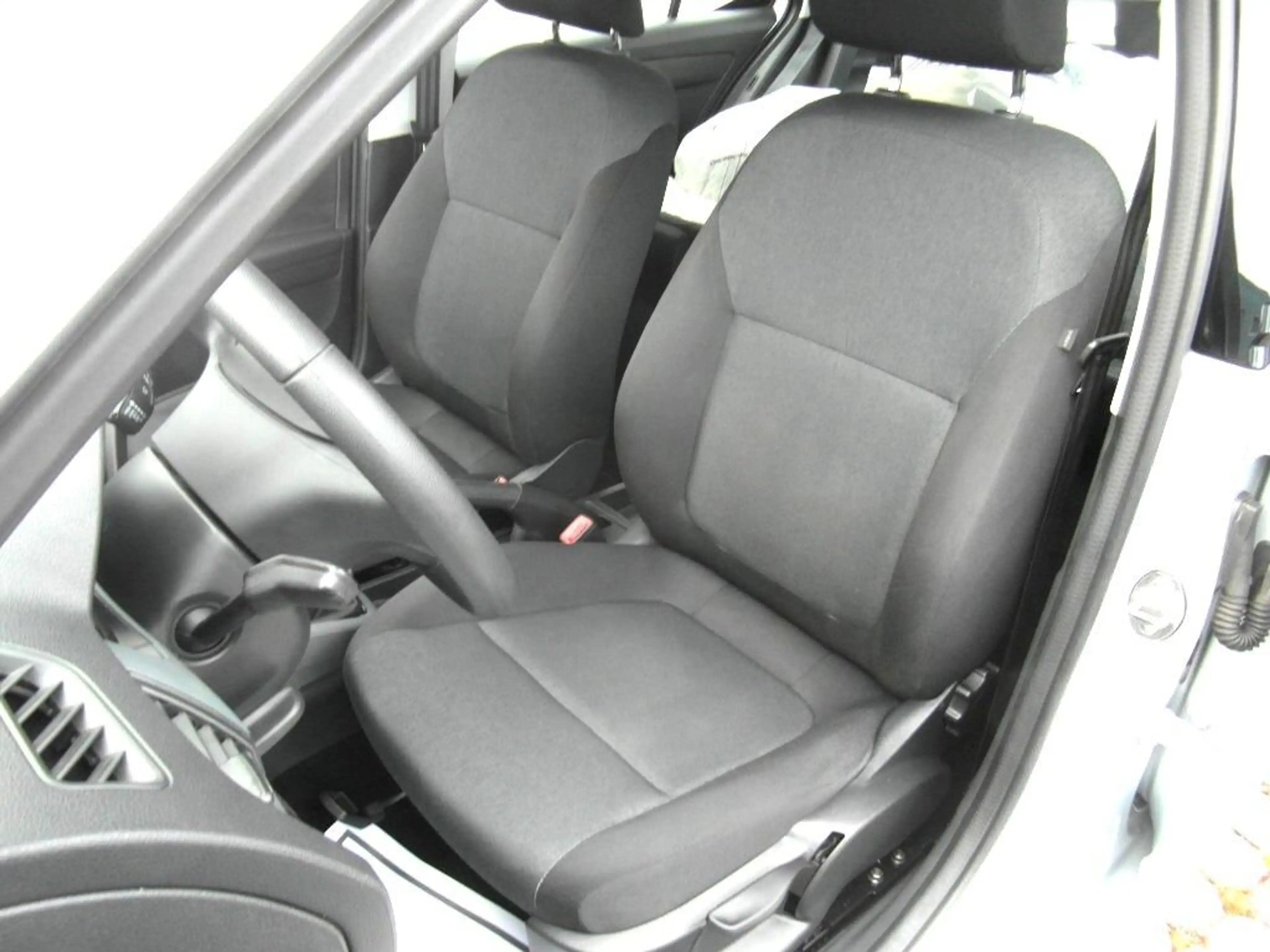 Skoda Fabia 1.2l TSI 66kW Cool Ed, Alu,PDC,FSp,NSW — photo 11