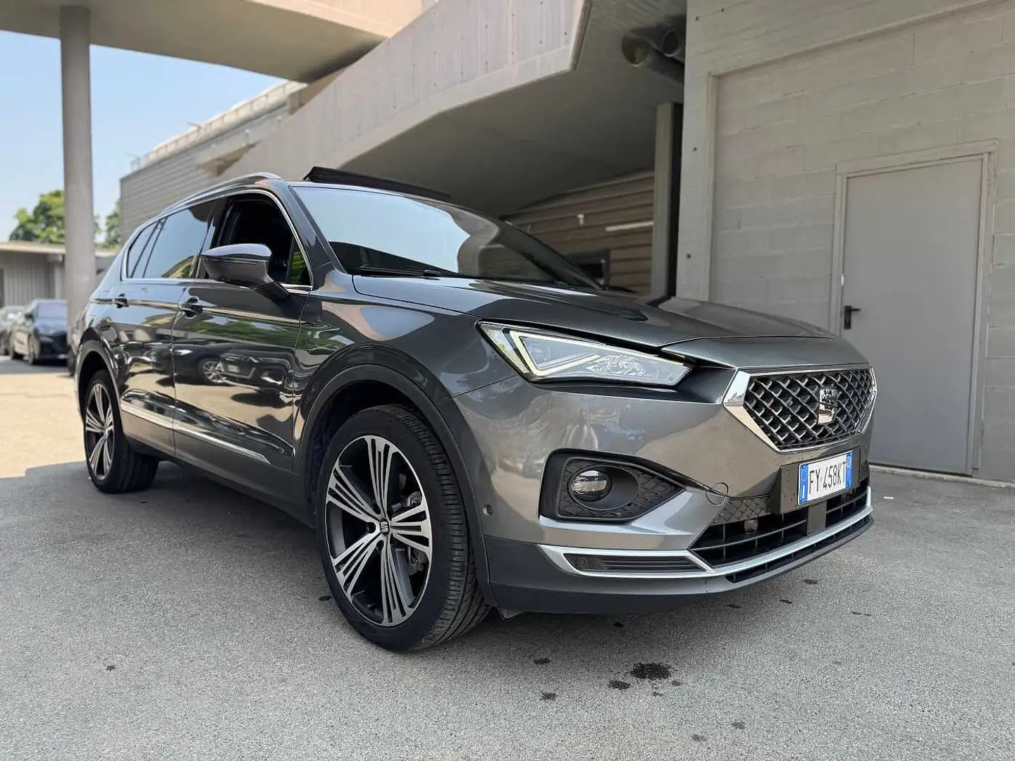 SEAT Tarraco 2.0 TDI XCELLENCE Gris - 1