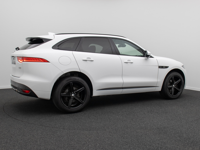 Jaguar F-Pace 30d R-Sport Kamera DigitDisp Meridian 20 — photo 6