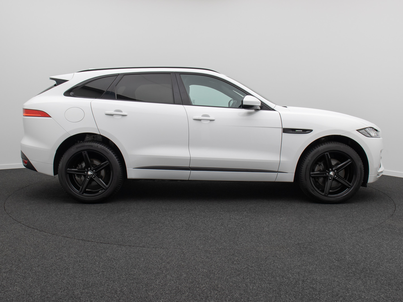 Jaguar F-Pace 30d R-Sport Kamera DigitDisp Meridian 20 — photo 5