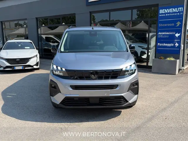 Peugeot Rifter view 5