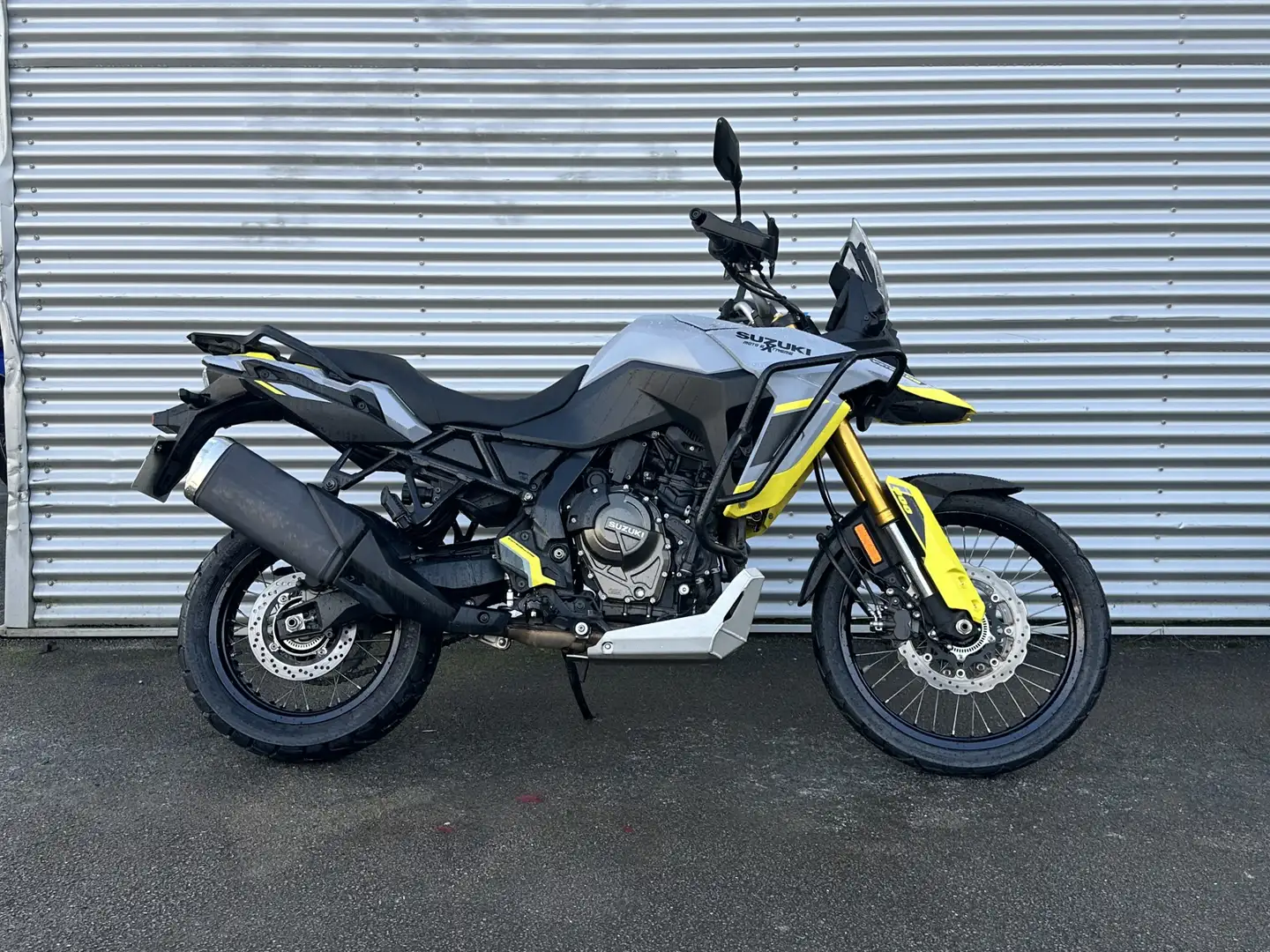 Suzuki V-Strom 800DE Gris - 1