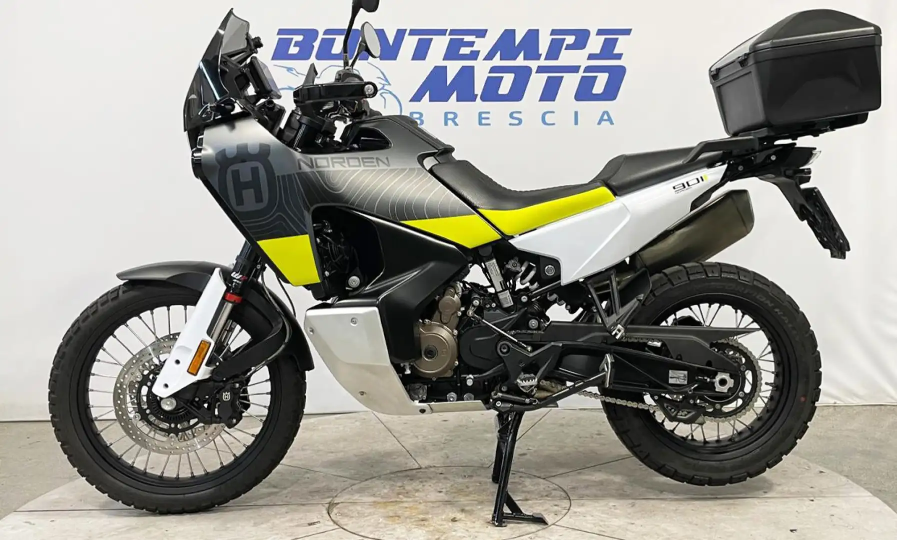 Husqvarna Norden 901 2023 - SOLO 10.000 KM !!! + BAULE ORIGINALE Szary - 2