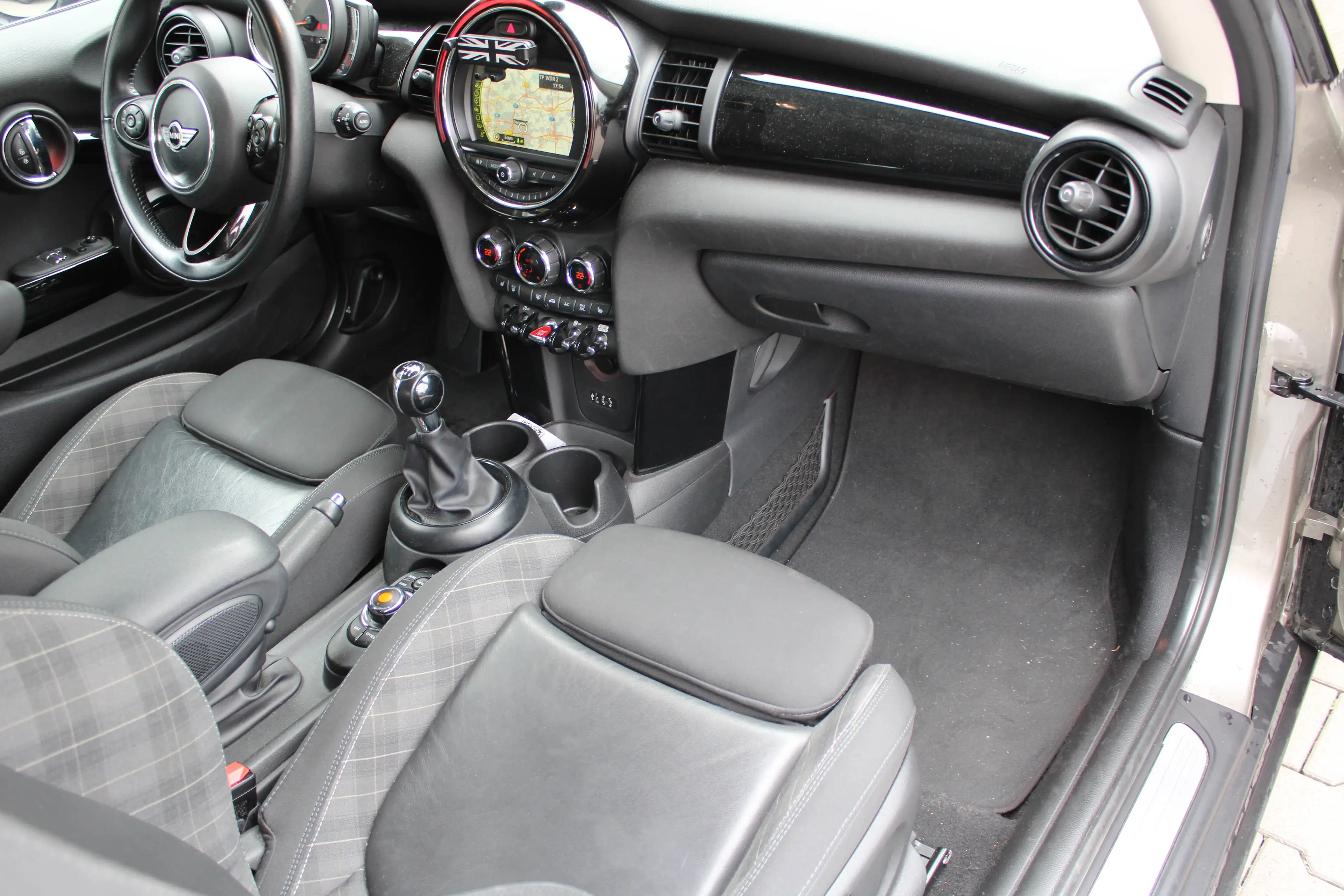 MINI Cooper Cooper Navi/Leder Sportsitze/SHZ/PDC/TEMPOMAT — photo 8