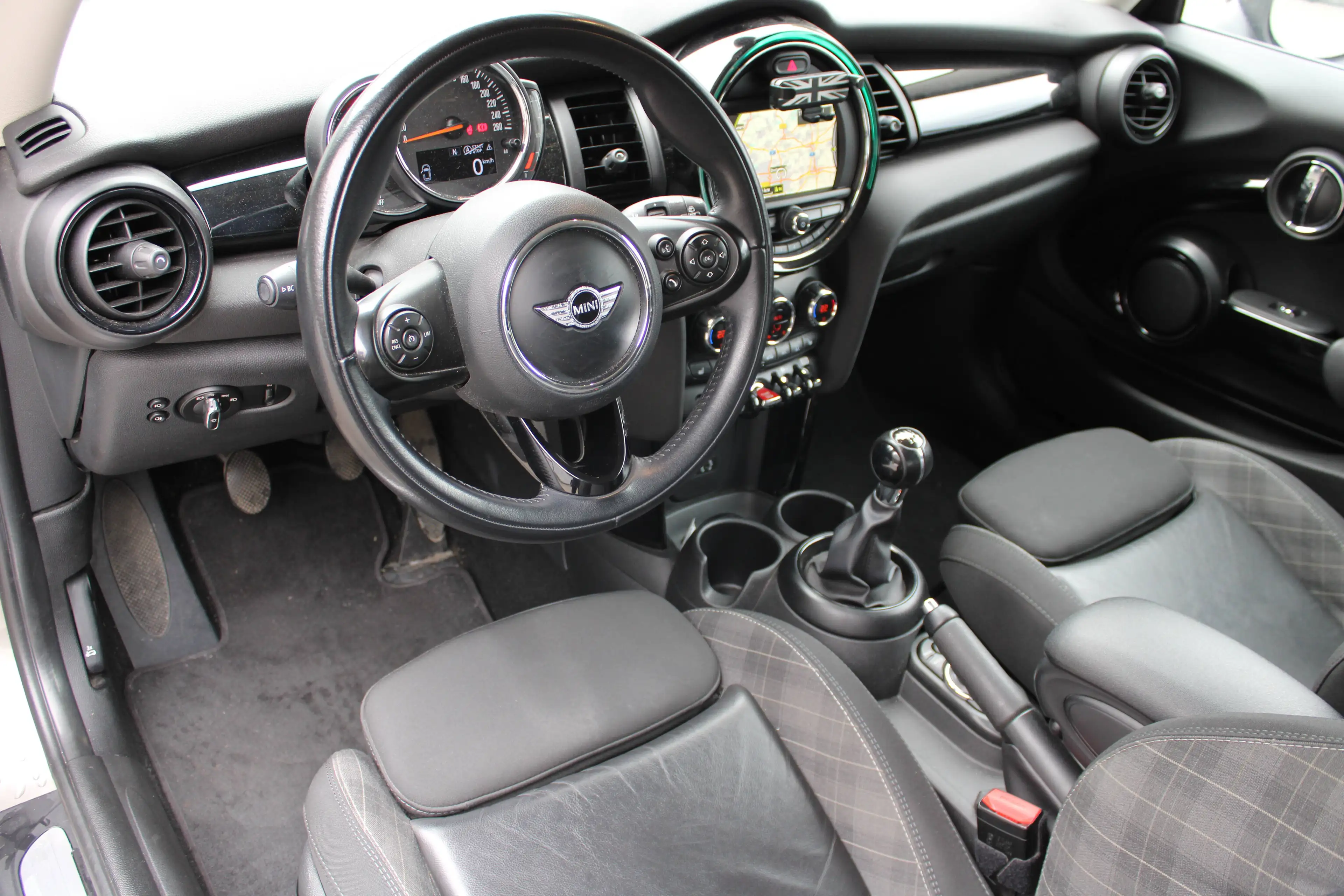 MINI Cooper Cooper Navi/Leder Sportsitze/SHZ/PDC/TEMPOMAT — photo 6