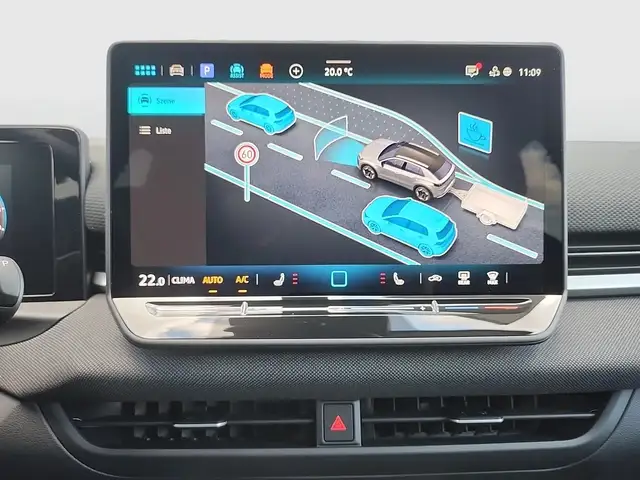 Volkswagen T-Roc view 15