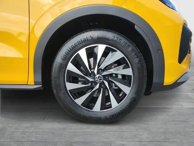 Volkswagen T-Roc view 7