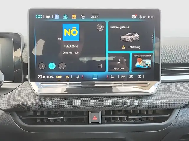 Volkswagen T-Roc view 14