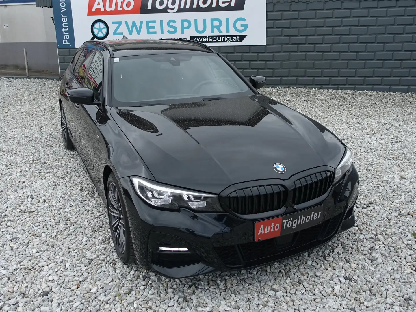 BMW 318 d Aut. M-Sport ACC LED Live Cockpit Prof. 1.Besitz Schwarz - 1