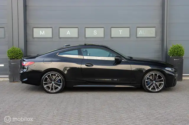 BMW 4 Series view 5
