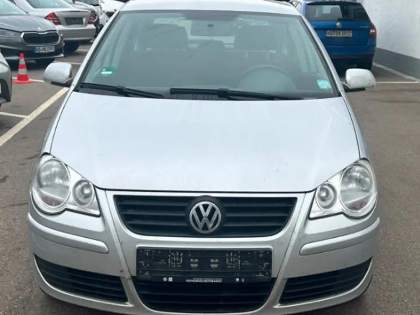 Volkswagen Polo 1.2 Trendline Tüv 06/25 Zilver - 1