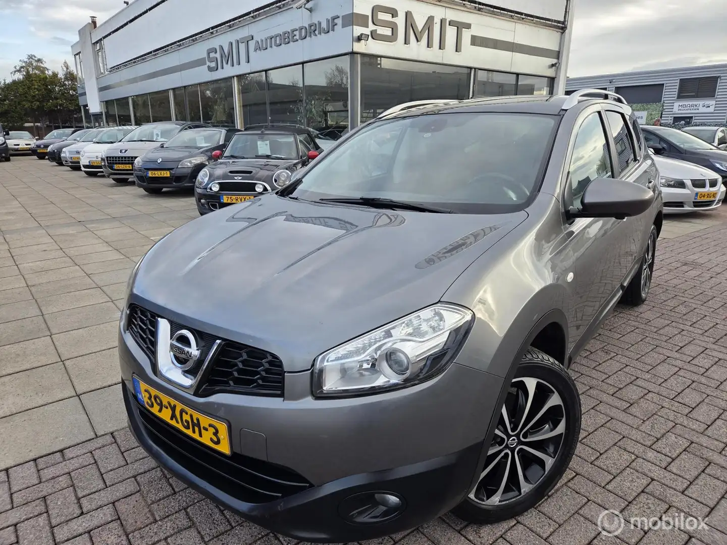 Nissan Qashqai+2 1.6 Connect Edition Grijs - 1