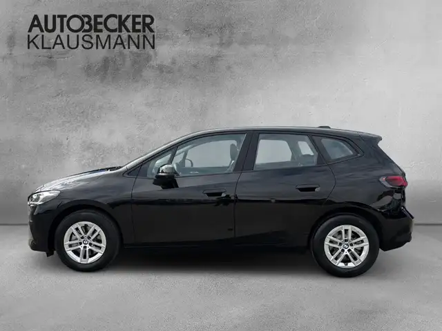 BMW 2 Series view 3