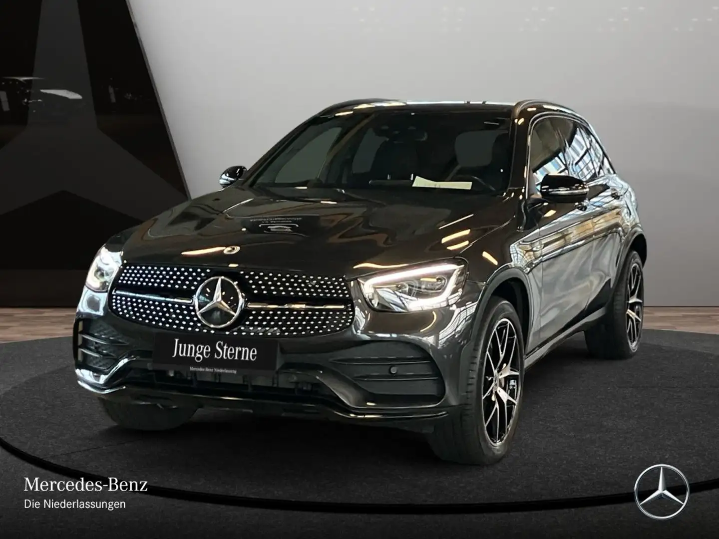Mercedes-Benz GLC 300 e 4M AMG+NIGHT+PANO+MULTIBEAM+BURMESTER+9G Grau - 2