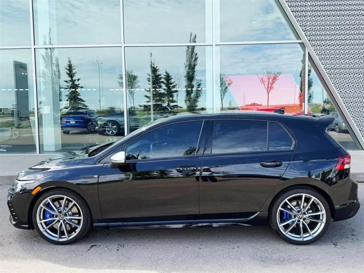Volkswagen Golf R снимка Volkswagen Golf R