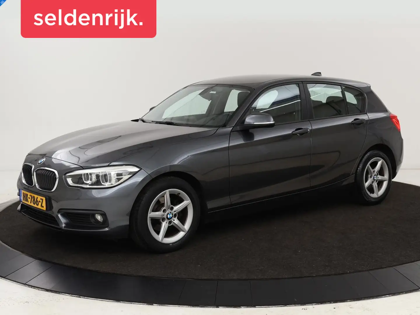 BMW 118 1-serie 118i Executive | Full LED | Navigatie | Cl Grijs - 1
