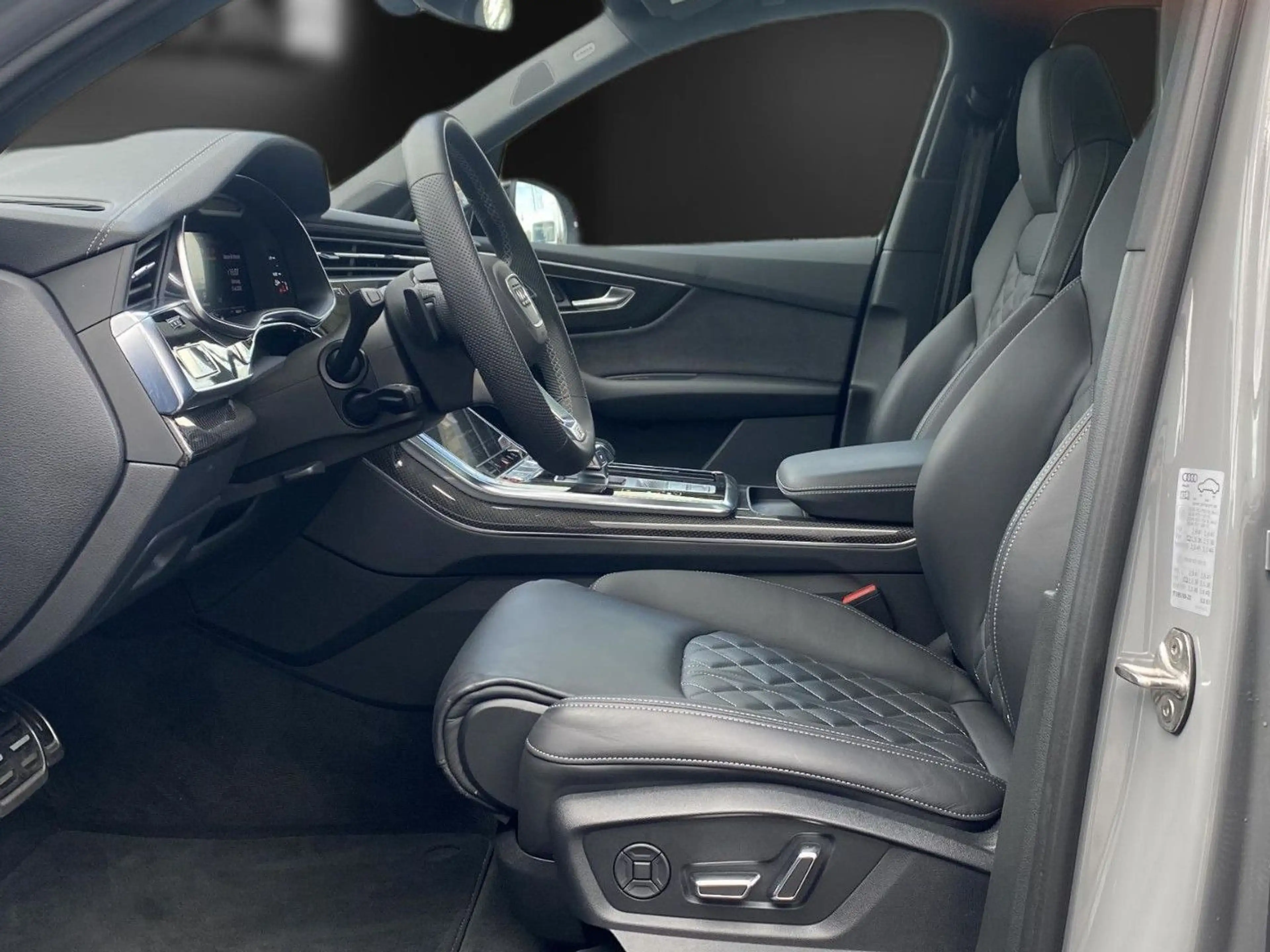 Audi SQ7 competition plus 7Sitz*Pano*Matrix*ACC*22 — photo 14