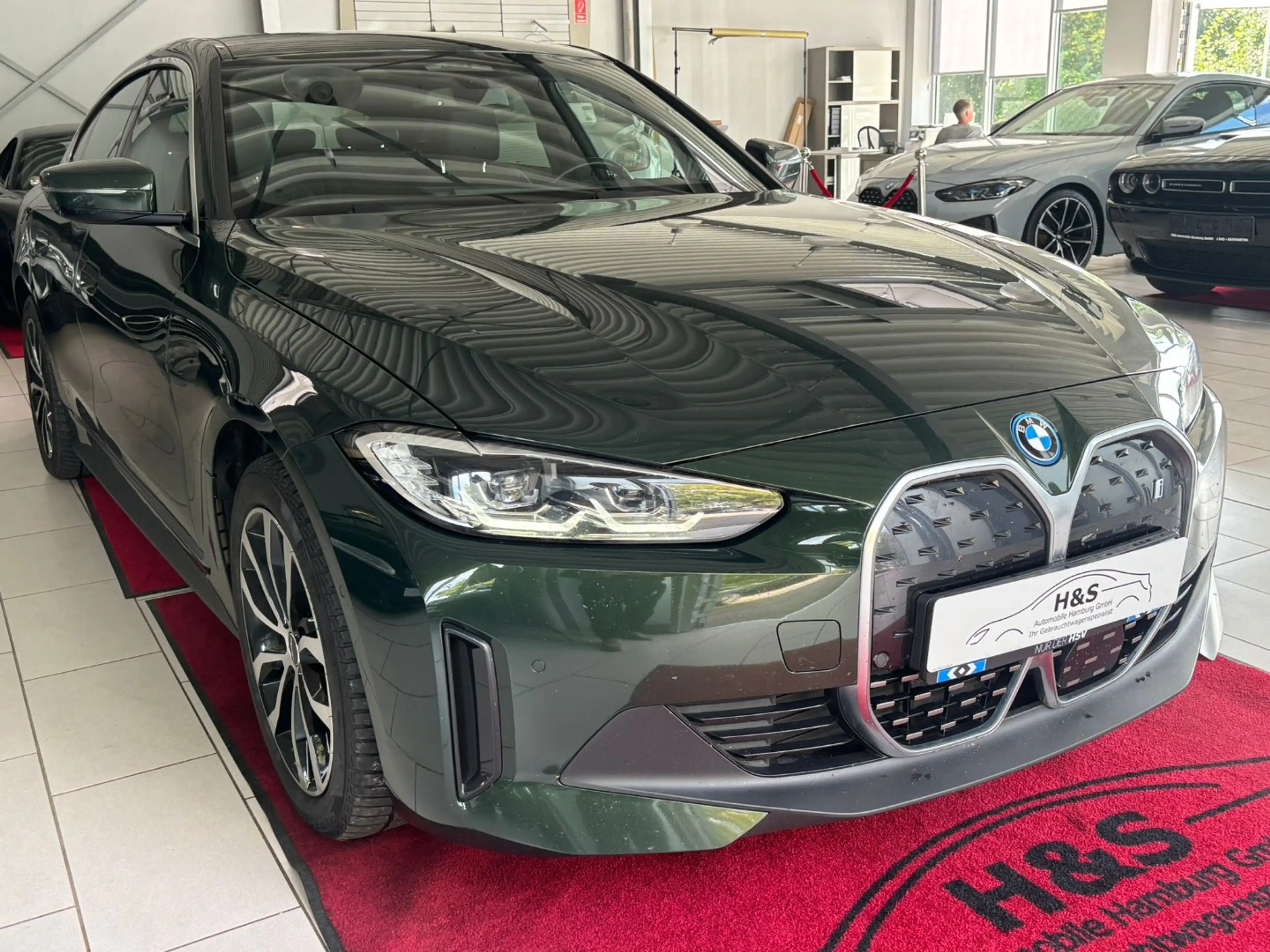 BMW i4 40 eDrive *AHK/PANO* — photo 8