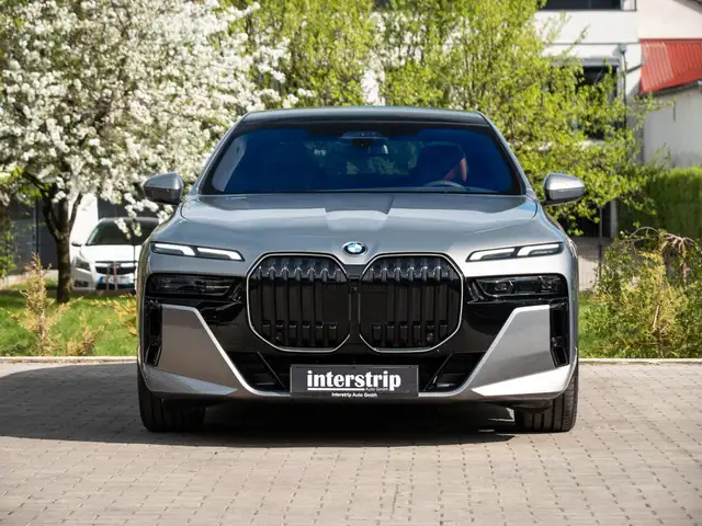 BMW M view 2