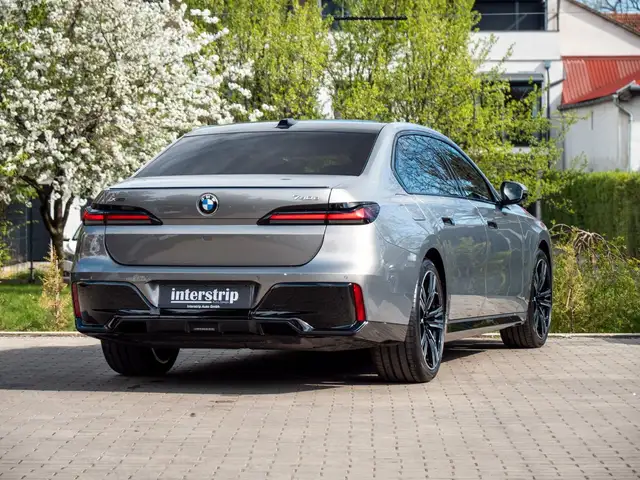 BMW M view 6