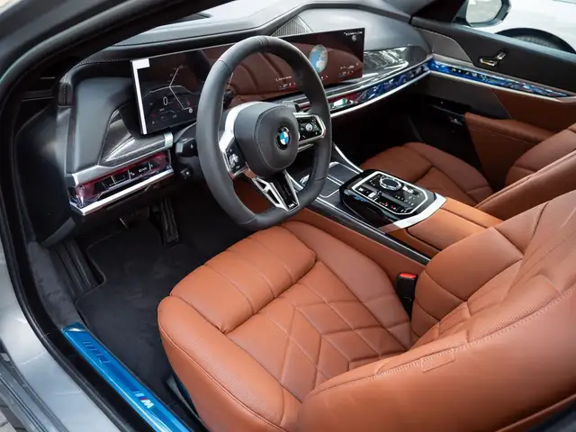 BMW M view 11