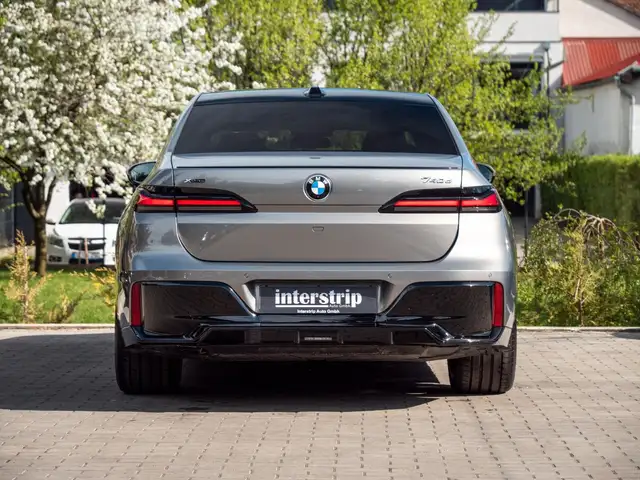 BMW M view 5