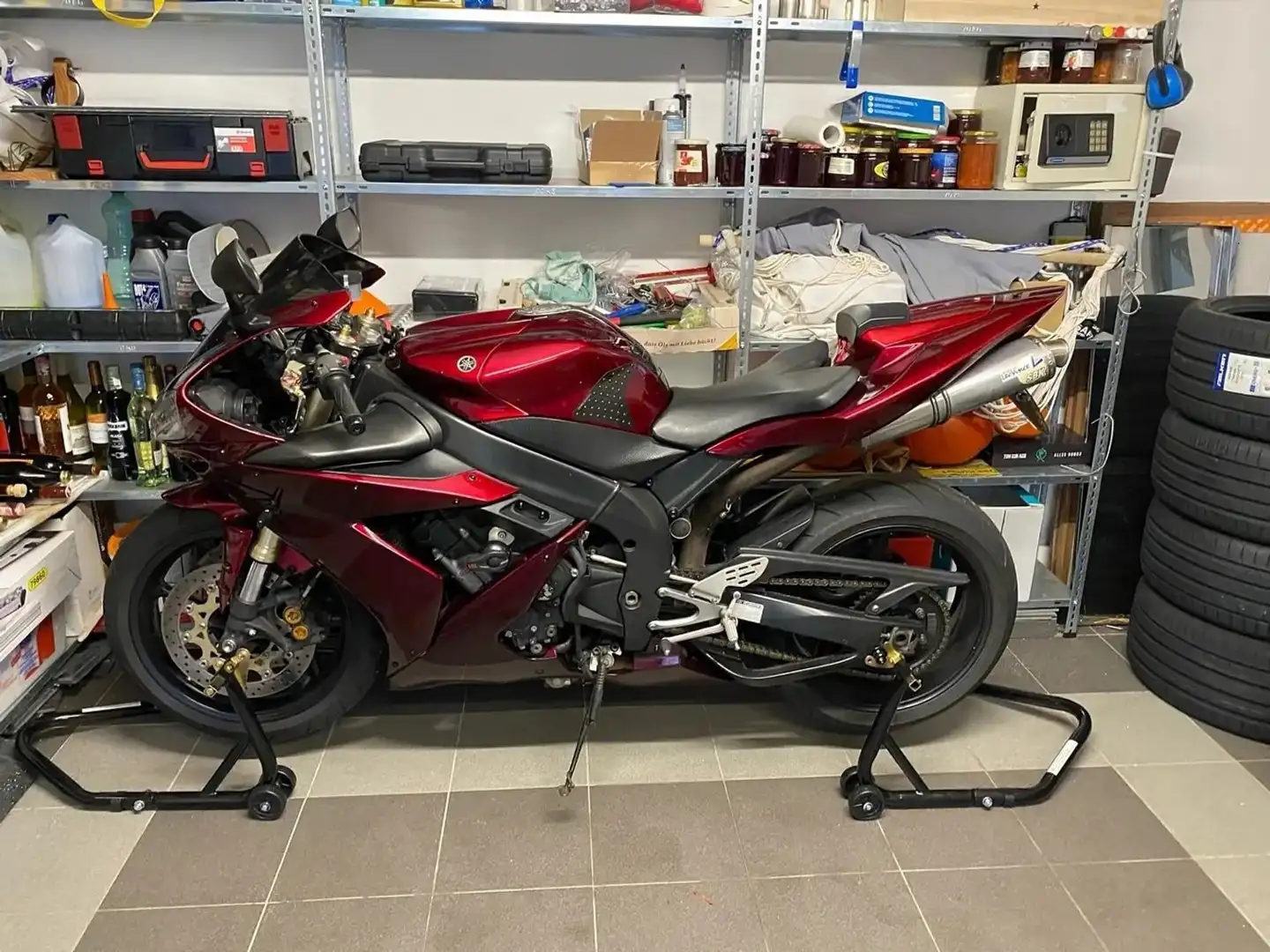 Yamaha YZF-R1 Czerwony - 2