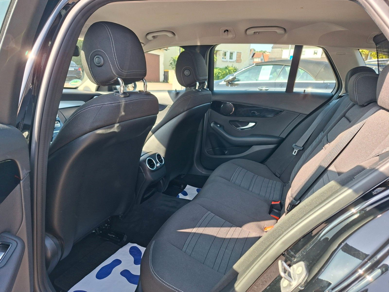 Mercedes-Benz C 220 d T-Modell — photo 12