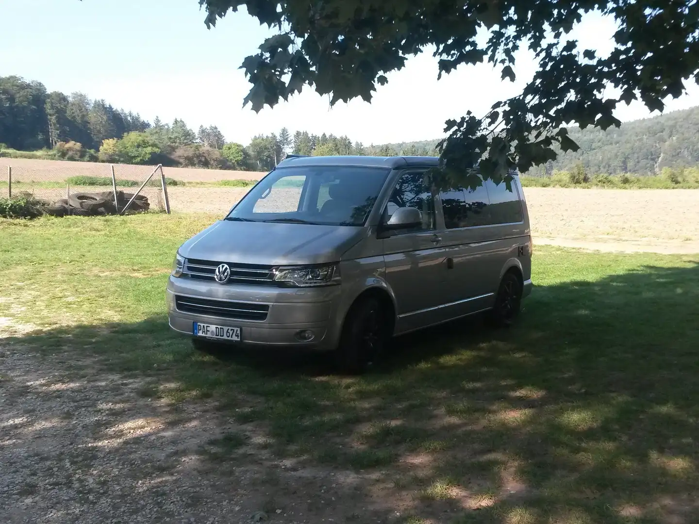 Volkswagen T5 California - 1