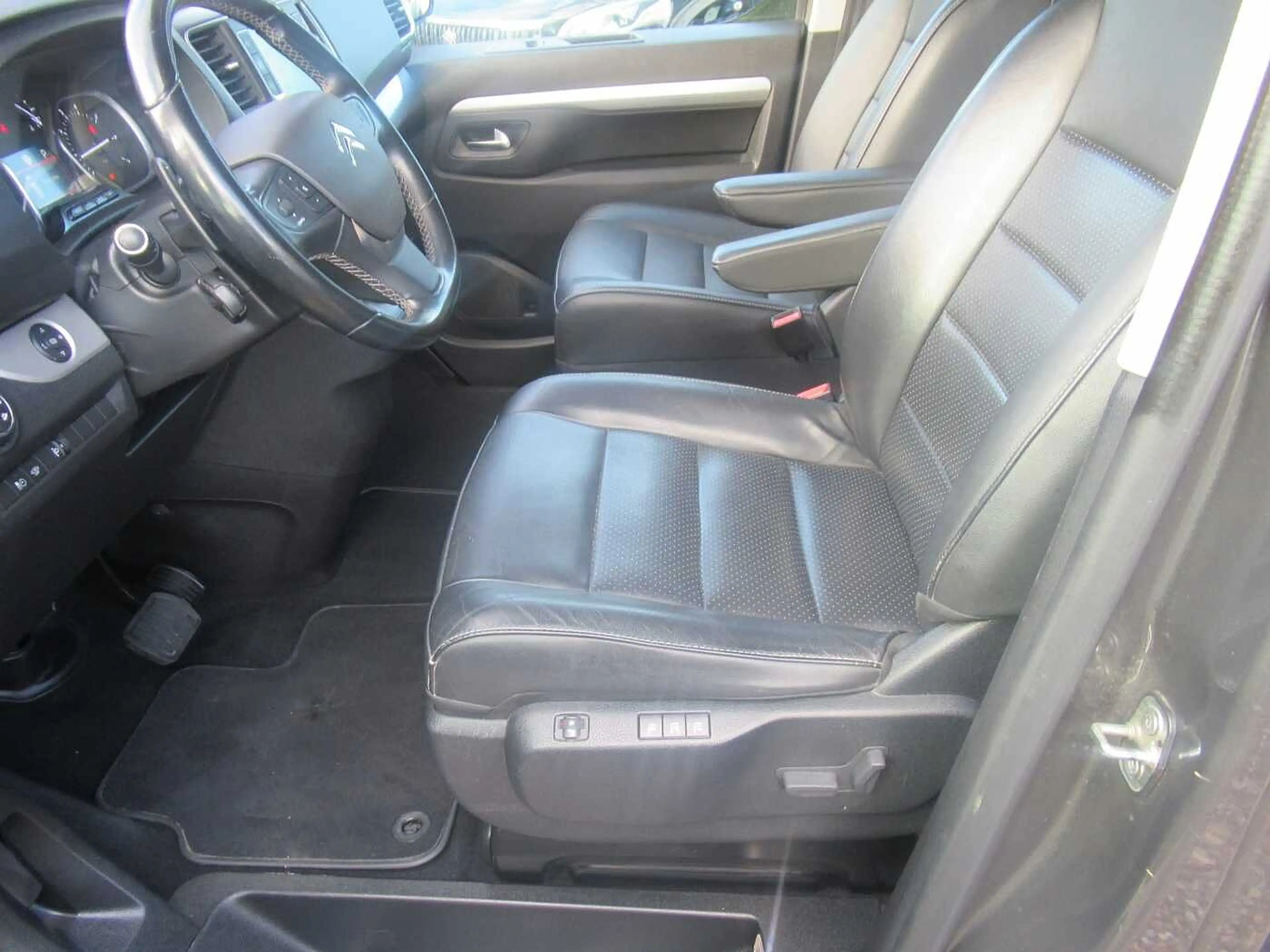 Citroen Spacetourer XL Business Lounge — photo 11