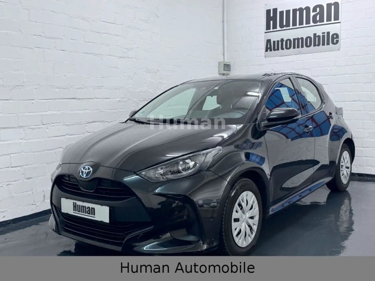 Toyota Yaris Yaris Hybrid 1.5 VVT-i Business Edition Navi/R.Cam Schwarz - 1