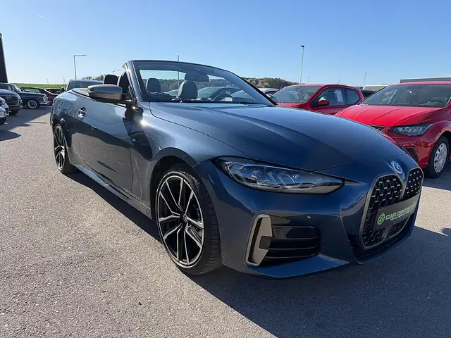 BMW M4 40 i xDrive Cabrio G23 Ansicht 9
