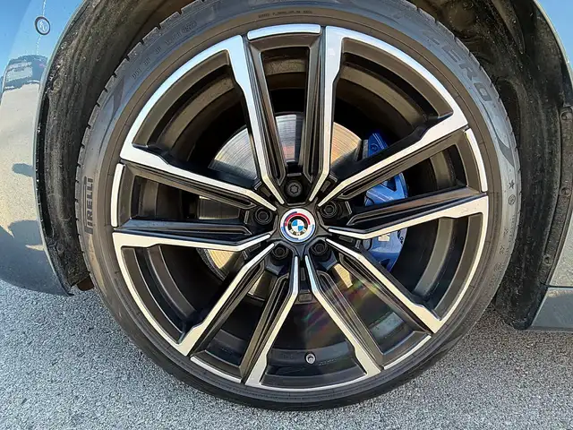 BMW M4 40 i xDrive Cabrio G23 Ansicht 33