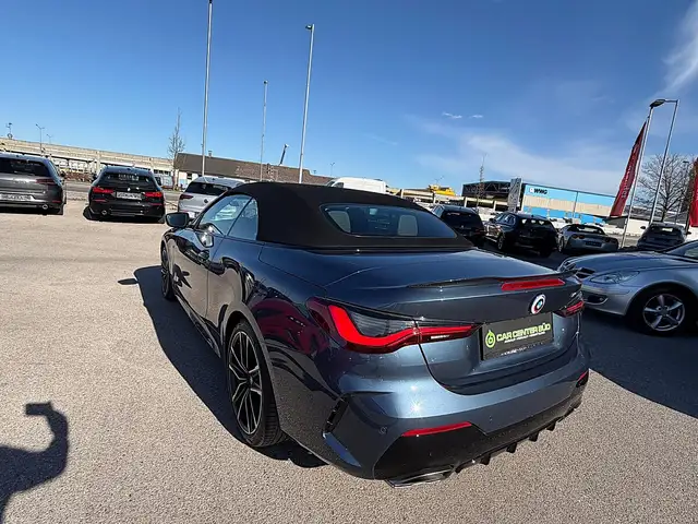BMW M4 40 i xDrive Cabrio G23 Ansicht 8