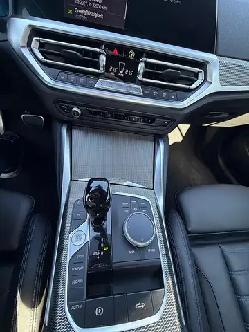 BMW M4 40 i xDrive Cabrio G23 Ansicht 26