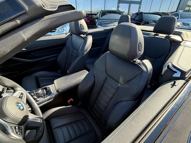 BMW M4 40 i xDrive Cabrio G23 Ansicht 30